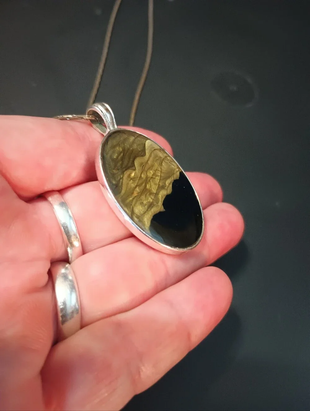 Vintage Kenneth Cole Oval Pendant On Chain